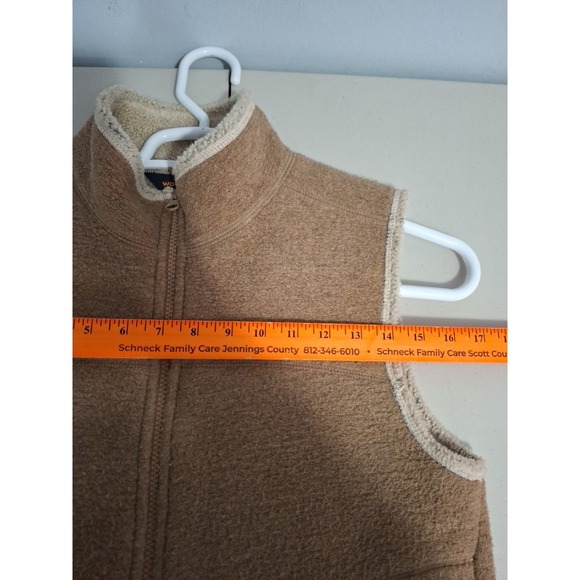 Woolrich Women's Vest Size Medium Sherpa Lined Faux Suede Tan Full Zip - Picture 6 of 9